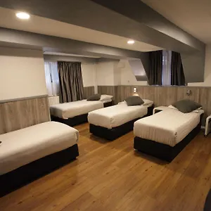 2* Hotell Travel