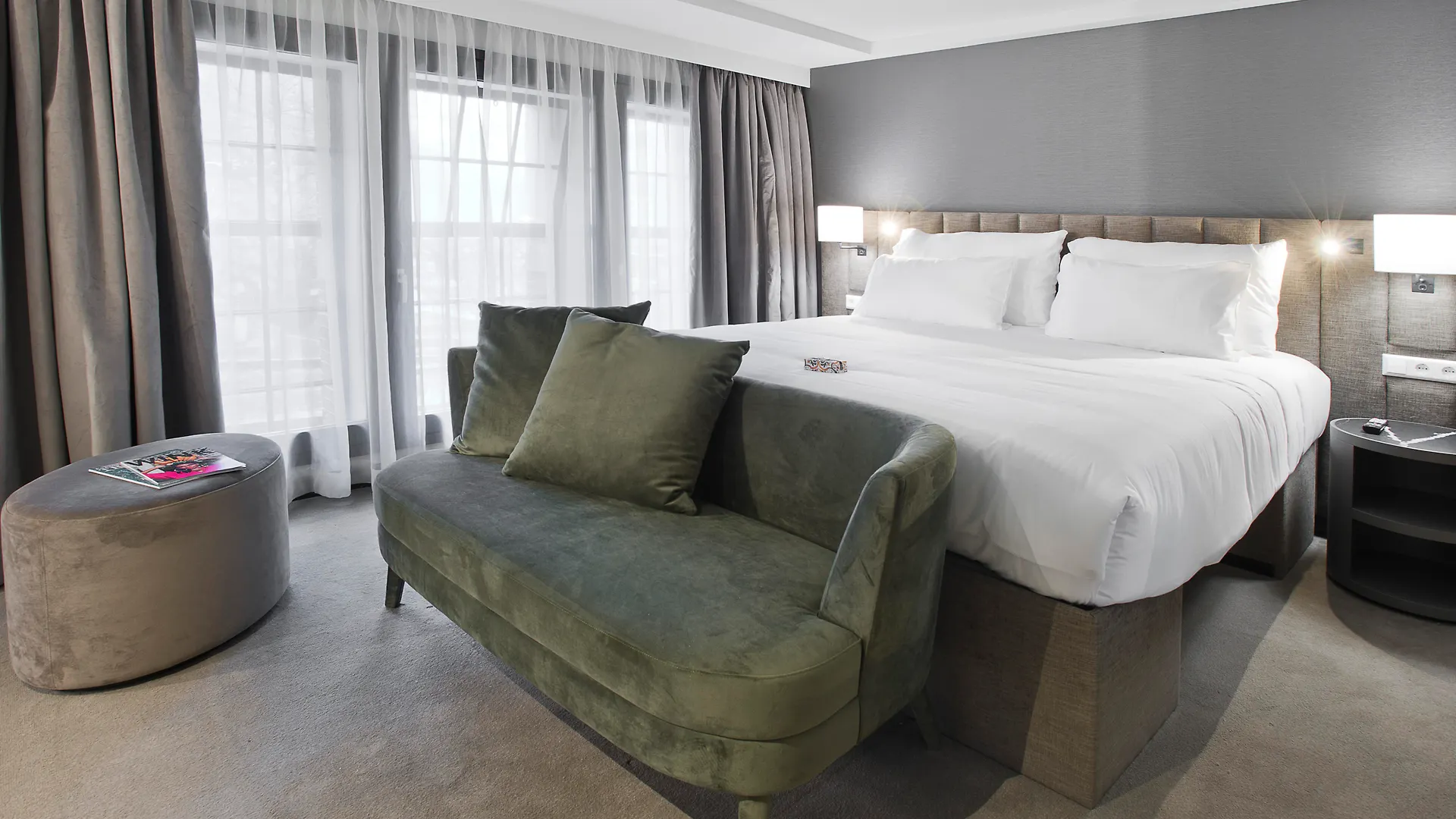 Pestana Amsterdam Riverside 5*,