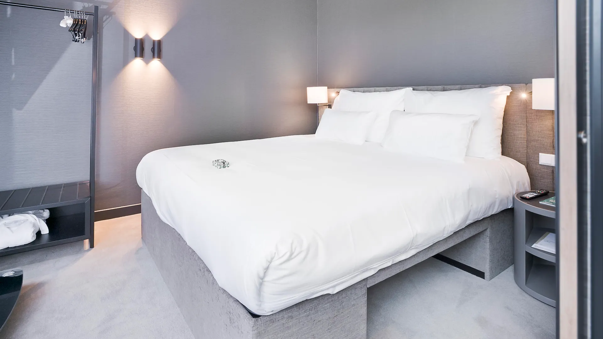 Pestana Amsterdam Riverside 5*,  Ολλανδία